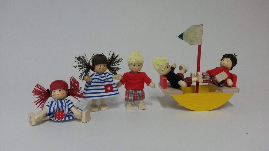 Annedore Krebs - Spielfiguren aus Holz