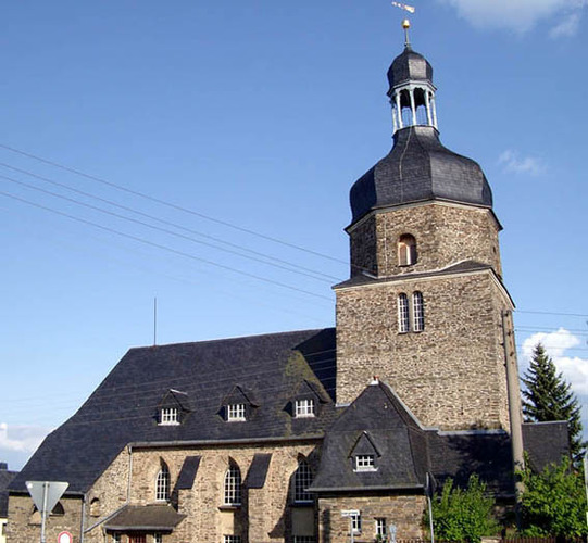 Kirche Theuma