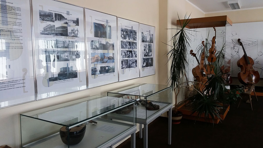 Historische Musikinstrumente in Luby