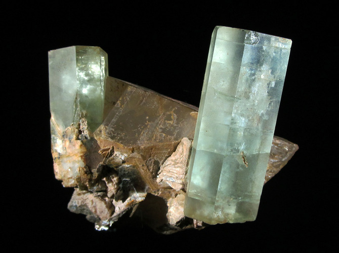 Beryll mit Quarz und Glimmer, Marambaia bei Caraí, Minas Gerais, Brasi