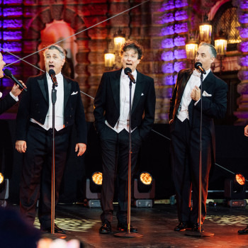 c) Comedian Harmonists Forever