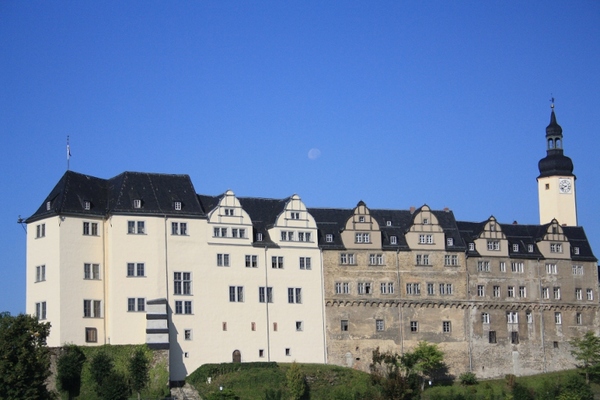 Blick zum Oberen Schloss Greiz Blick zum Oberen Schloss Greiz