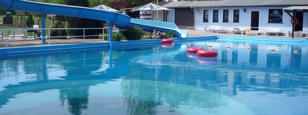 Freibad_Neumark - Freibad_Neumark © Neumarker-Badeoase agil e.V.